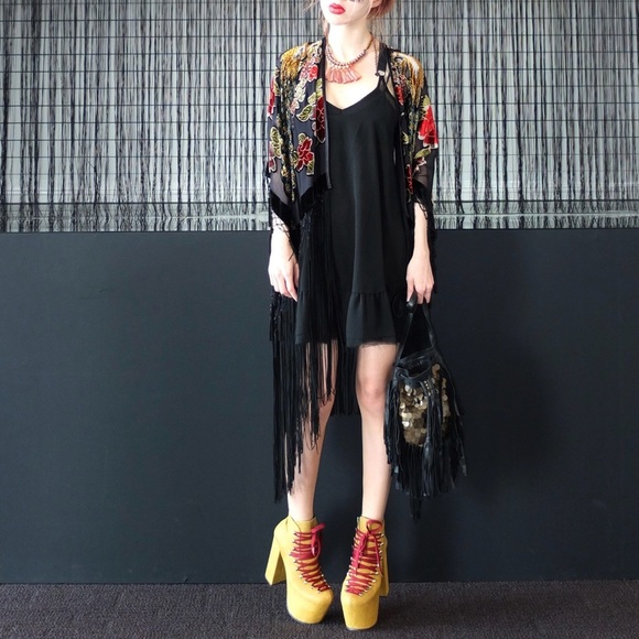 Hand crafted Boho Peacock Tassel Fringe Kimono - Picture 14 of 14